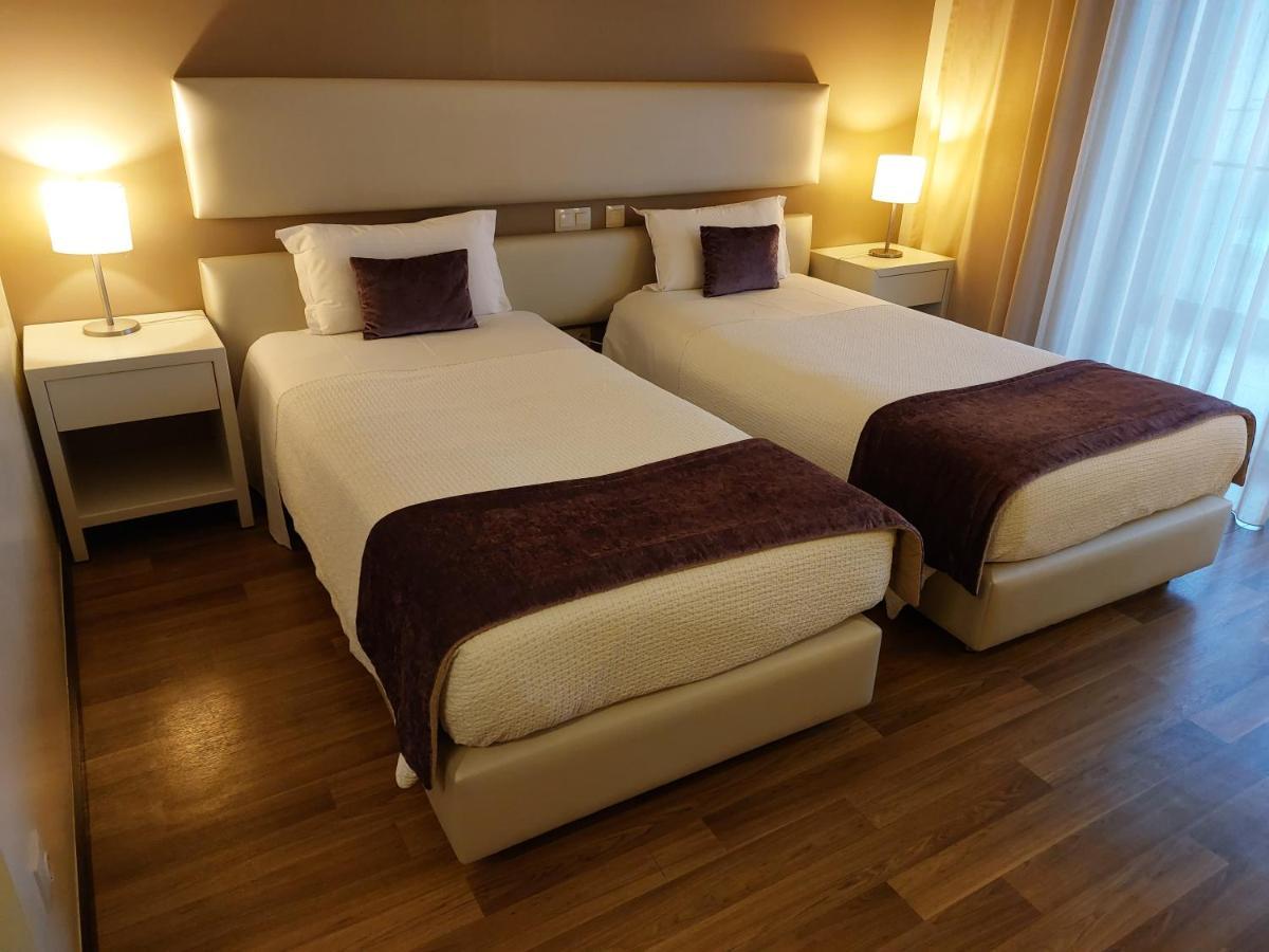 Hotel Monte Lirio เอสปีโญ ภายนอก รูปภาพ