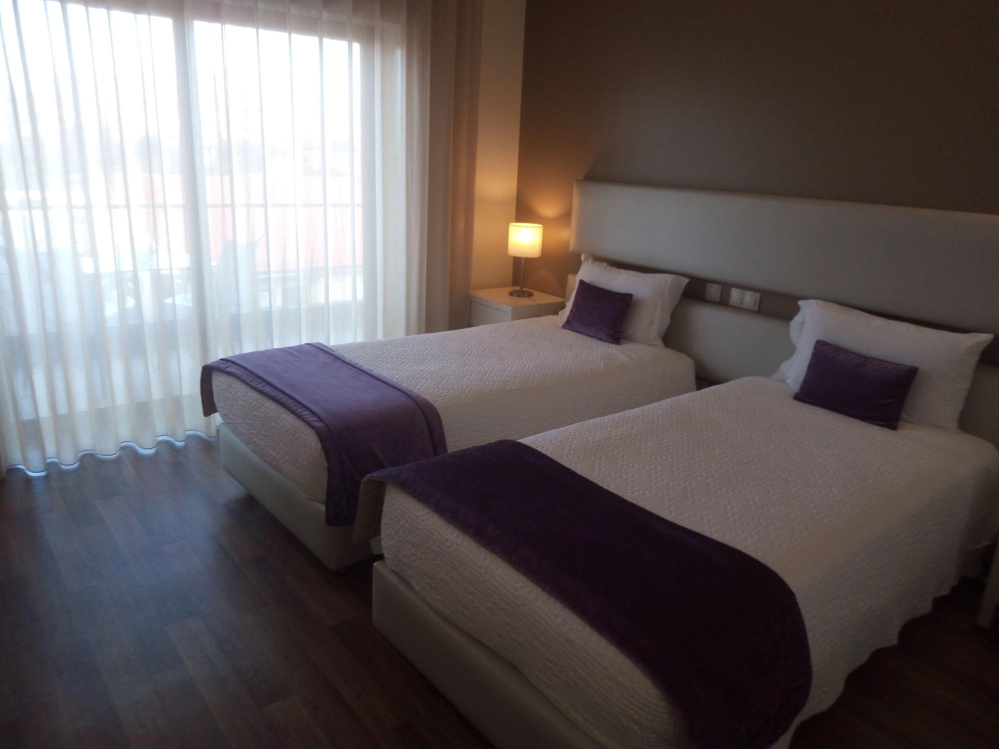Hotel Monte Lirio เอสปีโญ ภายนอก รูปภาพ