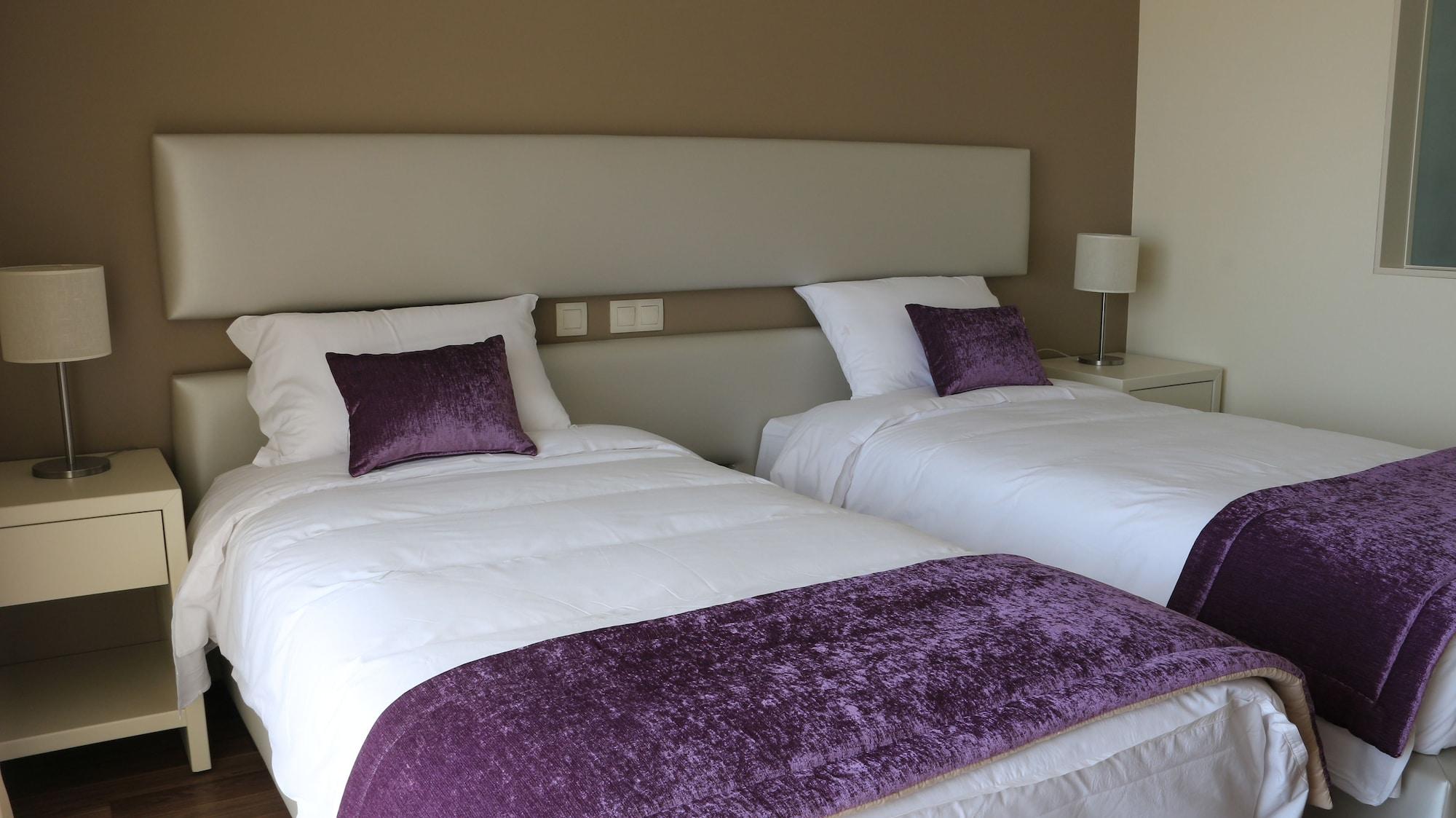 Hotel Monte Lirio เอสปีโญ ภายนอก รูปภาพ
