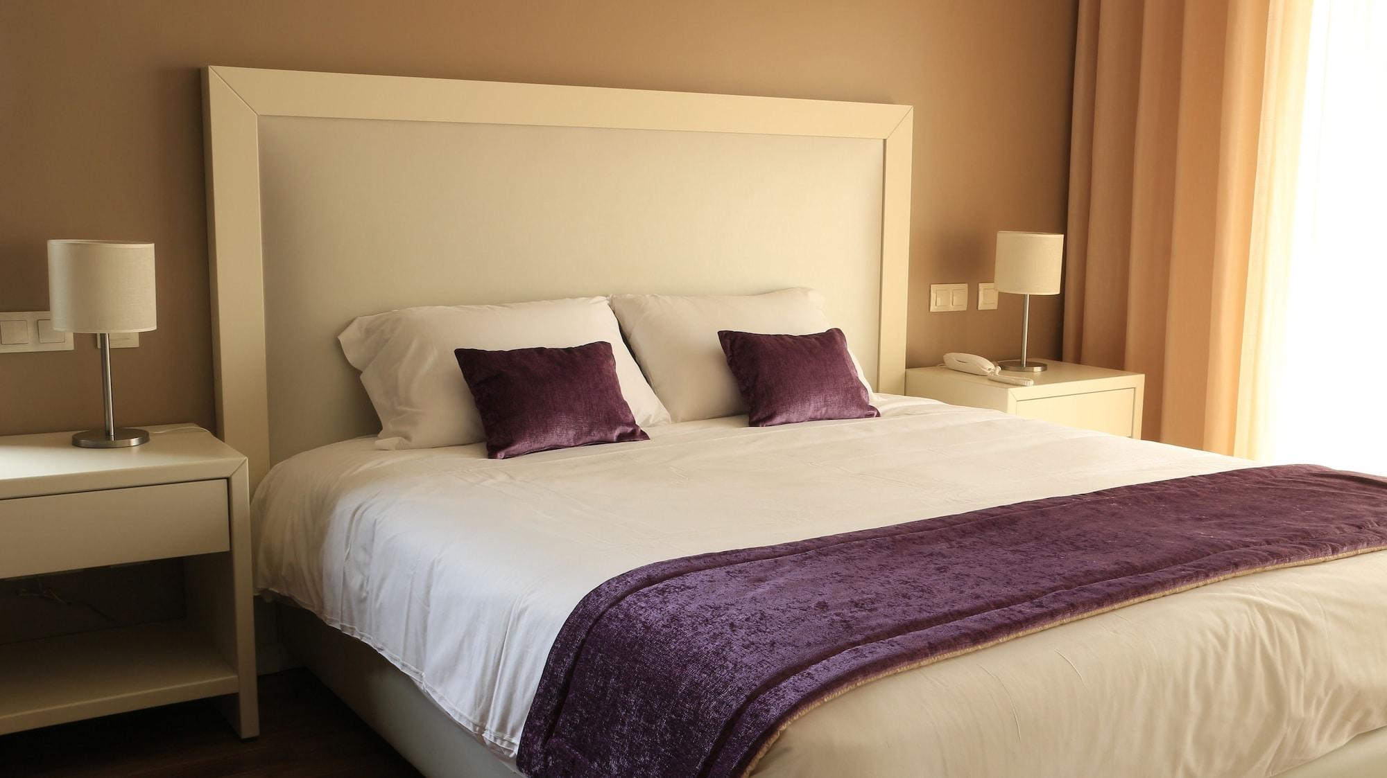 Hotel Monte Lirio เอสปีโญ ภายนอก รูปภาพ