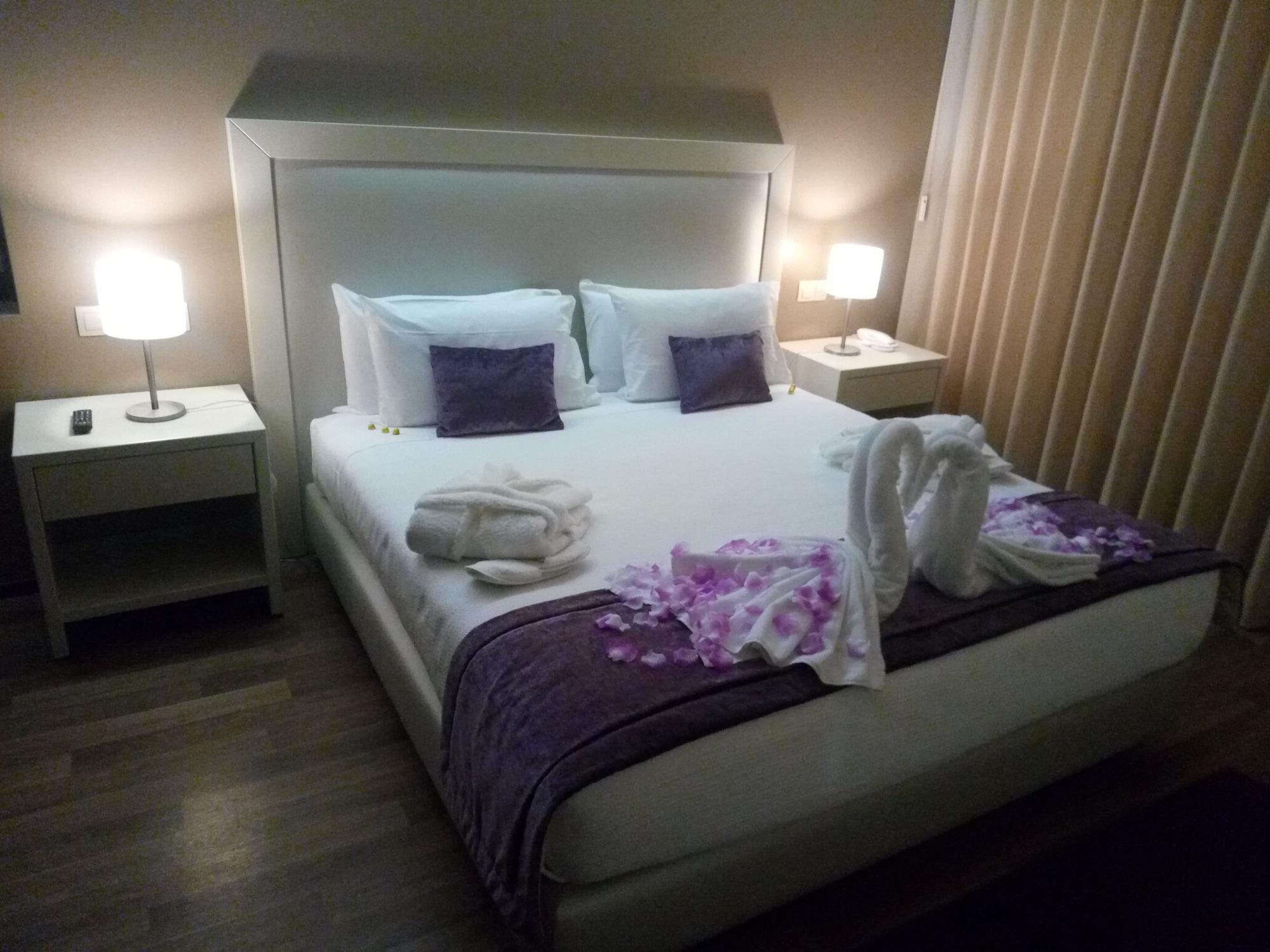 Hotel Monte Lirio เอสปีโญ ภายนอก รูปภาพ